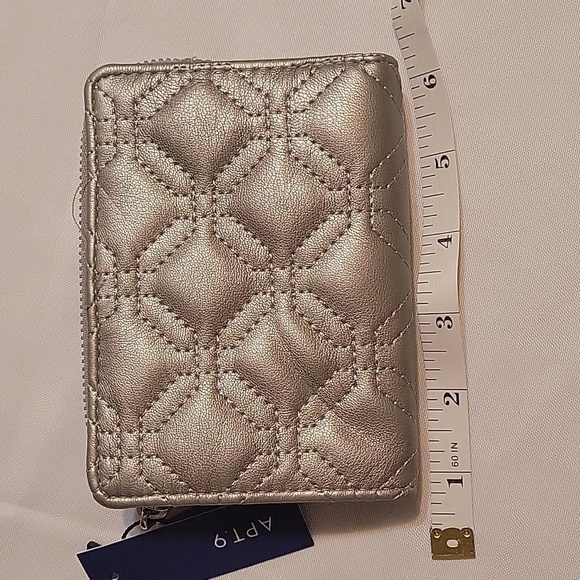 Apt.9 wallet - Picture 6 of 8